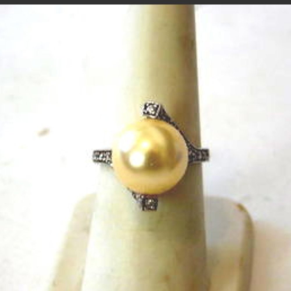 Pearlfection .925 Faux Golden South Sea Pear Ring Size 7-1/4"